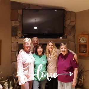 Meet your Posher, Debbie